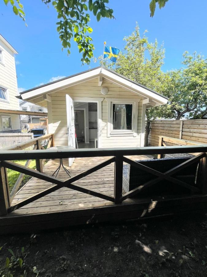 Egen Stuga Mitt I Stan Karlstad Exterior foto